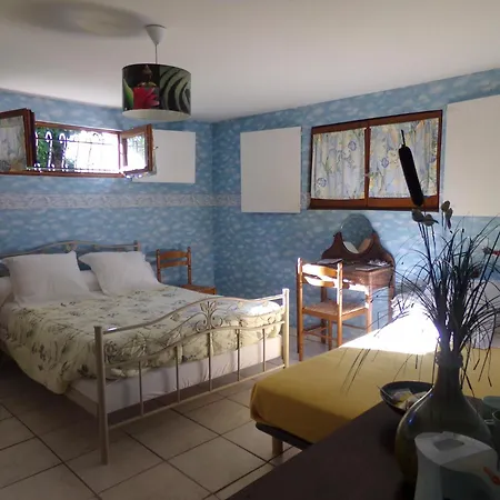 La Du Bout Du Monde 3*