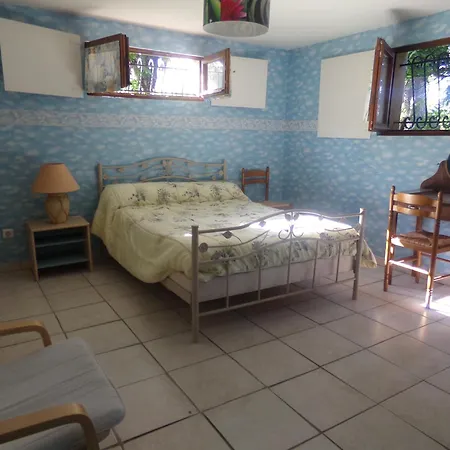 Bed & Breakfast La Du Bout Du Monde 3*