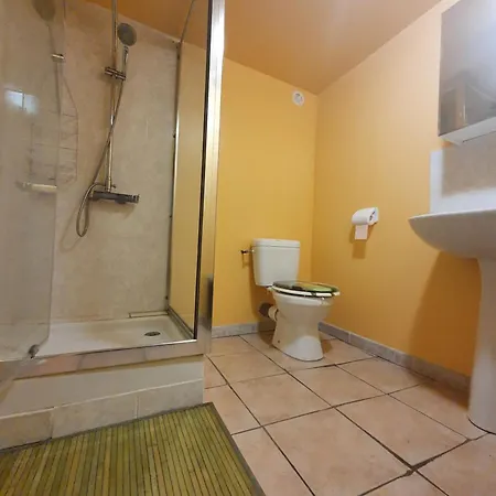 La Du Bout Du Monde Bed & Breakfast