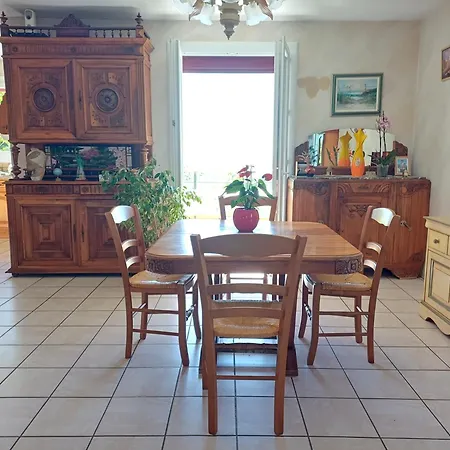 La Du Bout Du Monde Bed and Breakfast