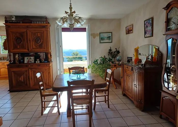 Bed & Breakfast La Du Bout Du Monde 3*